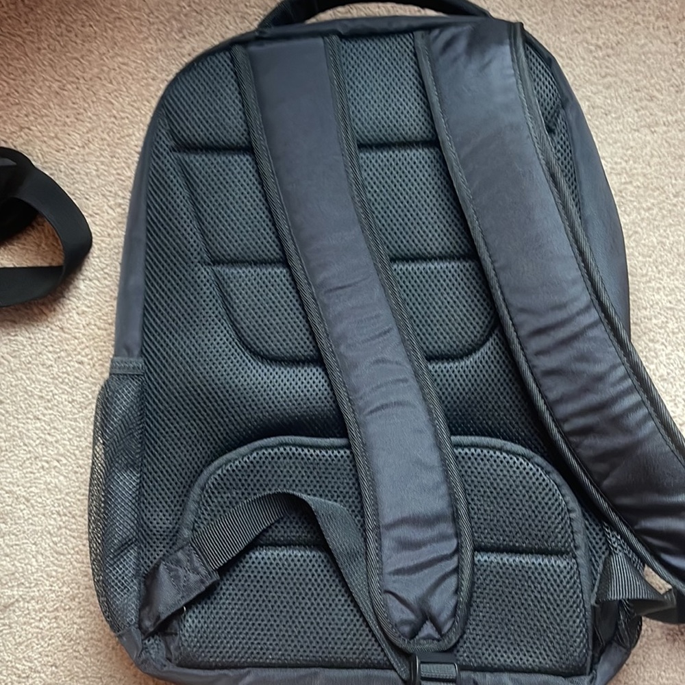 New backpack professional computer - Picture 3 of 5
